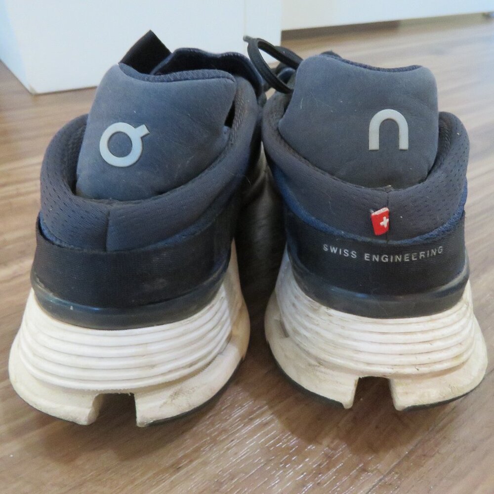 ON RUNNING On Cloud Cloudnova Athletic Navy White Sneaker Shoes - Size US 9.5 - Picture 5 of 13